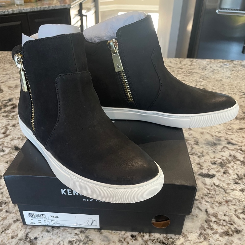 Women’s Shoes